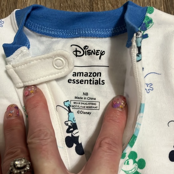 Disney footed outfit - Picture 3 of 4